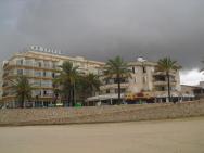 hotel Las Arenas